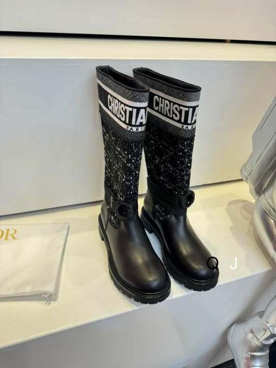 Picture of Dior Shoes _SKUDiorcoloursz35-40XJ11023428